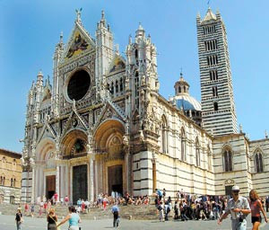 Величественный собор, украшающий площадь итальянского города Сиена, мог бы выглядеть еще грандиознее, если бы не эпидемия чумы. В 1339 году городские власти начали постройку нового главного нефа перпендикулярно к существующему собору. Однако «черная смерть», сократившая население города втрое, помешала осуществлению этих планов, и строительство так и не было завершено. Сам город Сиена, в то время бурно развивавшийся торгово-финансовый центр, после эпидемии уже никогда не смог достичь былого величия