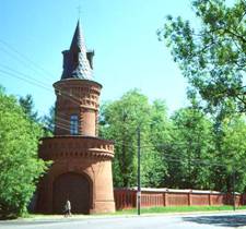 Ограда усадьбы Покровское-Стрешнево (фото www.rubrukon.ru)