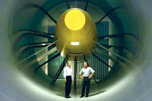 Заубер и Рампф в трубе.