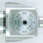 удобная установка диаметра растачивания на шкале с микронной точностью