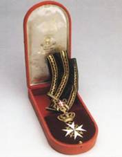 Знак ордена Святого Иоанна Иерусалимского па шейной ленте